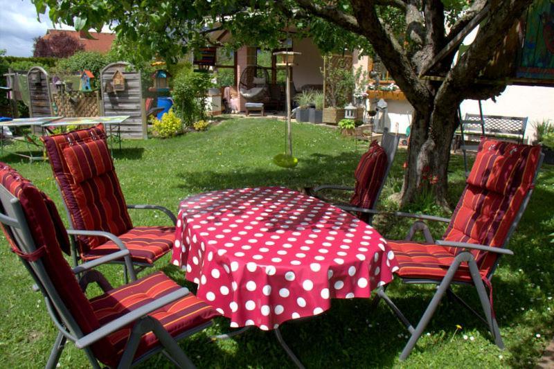 Ferienwohnung Galerie 7 Riegersdorf Ngoại thất bức ảnh