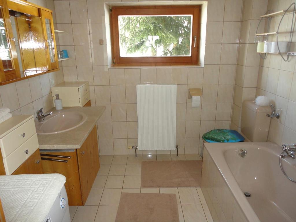 Ferienwohnung Galerie 7 Riegersdorf Ngoại thất bức ảnh
